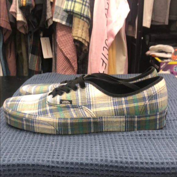 Vans Blue and Green Canvas Sneakers with Plaid Design - Picture 2 of 5